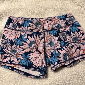 Born Primitive - Short - Size L - 2.5 inseam